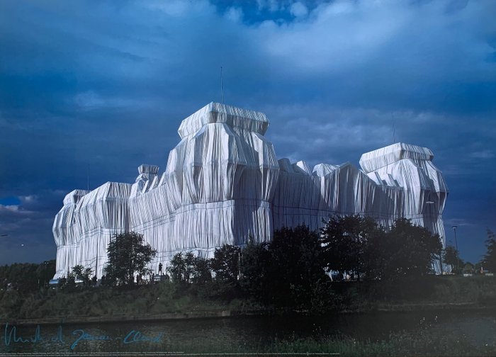 Christo  Jeanne-Claude (1935-2020) - Wrapped Reichstag - Ost- und Nordfassade - Handsigned Print - 50 x 70 cm