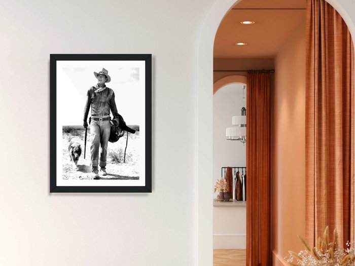 £John Wayne - Hondo (1953) - Fine Art Photography - Luxury Wooden Framed 70X50 cm - Limited Edition Nr 01 of 30 - Serial ID 17205 - Original Certificate (COA), Hologram Logo Editor and QR Code - 100% New items.