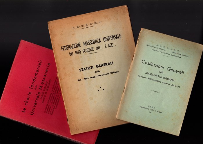 Grande Oriente d'Italia - - Massoneria Italiana:" Costituzioni Generali"- "Statuti Generali"-Le Charte fondamentali della - 1947-1960