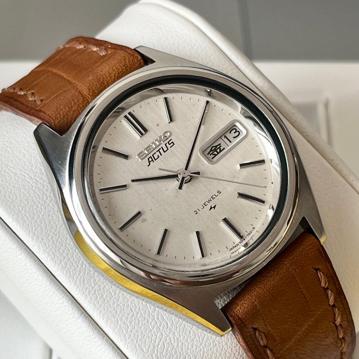 Seiko - Actus (Day Date) - Ingen mindstepris - 7019-7430 - Mænd - 1970-1979