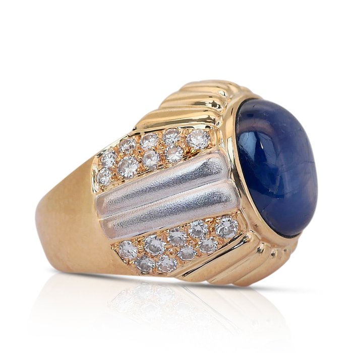 Ring - 18 kraat Gulguld -  8.72ct. tw. Stjernesafir - Diamant