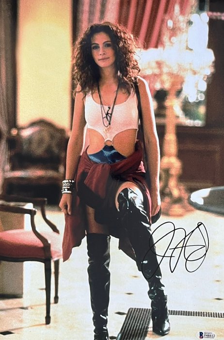 Pretty Woman - Signed by Julia Roberts (Vivian)