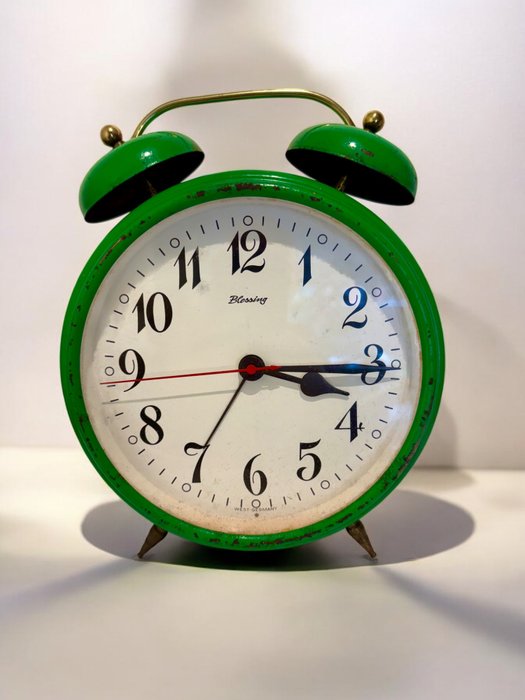 Vækkeur - Blessing - XL Classic Apple green clock (H27cm) -  Moderne fra midten af århundredet Stål - 1950-1960