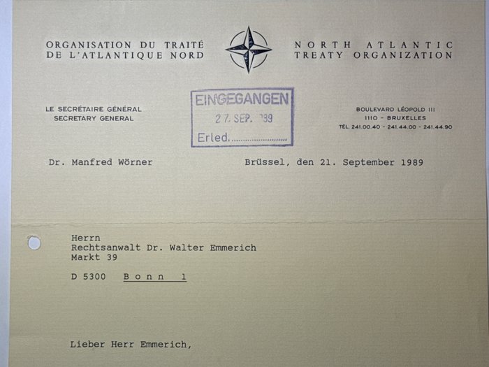 Manfred Wörner (1934-1994) German politicain, minister and Secretary General of NATO - Typed and original signed letter from NATO and personal card as German Secretary of Defense - 1988