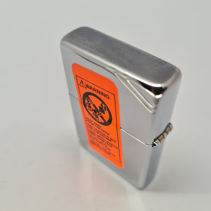 Zippo - Windy / Varga Girl - Lighter - Messing