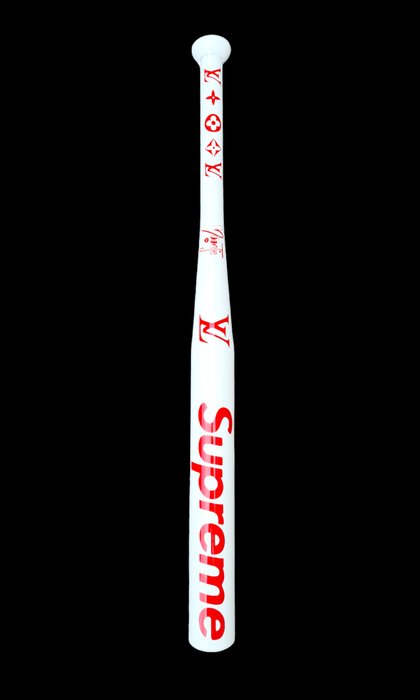 Moontje - Supreme Baseball Bat White/Red edition.