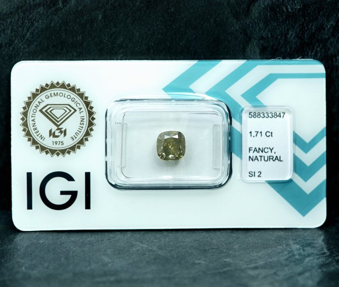 Ingen mindstepris - 1 pcs Diamant  (Naturfarvet)  - 1.71 ct - Pude - Fancy Grålig Gul - SI2 - International Gemological Institute (IGI)