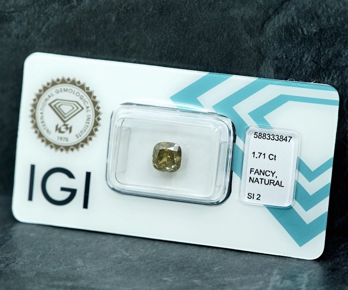 Ingen mindstepris - 1 pcs Diamant  (Naturfarvet)  - 1.71 ct - Pude - Fancy Grålig Gul - SI2 - International Gemological Institute (IGI)