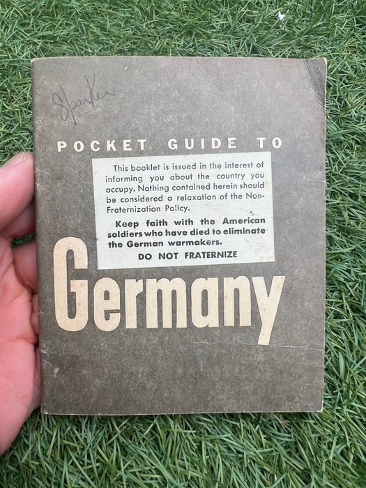 Verenigde Staten van Amerika - Official US Army Soldier's Pocket Guide Germany - Hürtgen - Rhine - Ardennes - Published in December 1944 prior to invasion of German territory