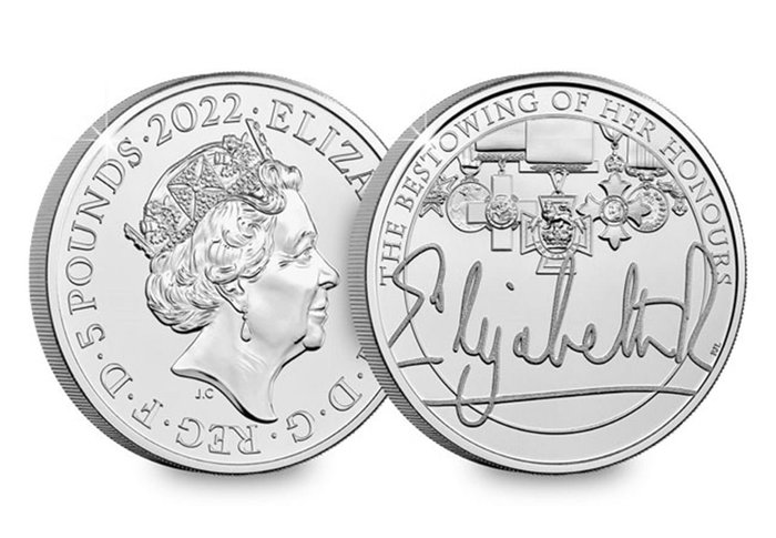 Storbritannien. 50 Pence 2022 Queen's Reign: Honours im Folder  (Ingen mindstepris)