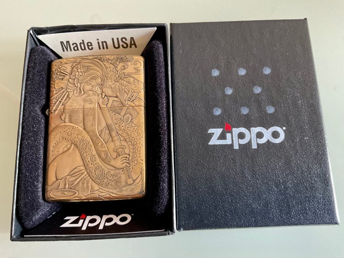 Zippo - Geisha snake girl - Lommelighter - messing