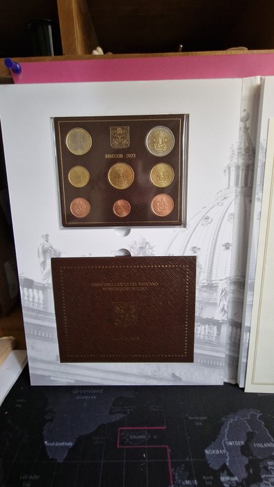 Vatikanstaten. 25 Euro / Volume Numismatico 2023/2024 (2 items) Proof + BU