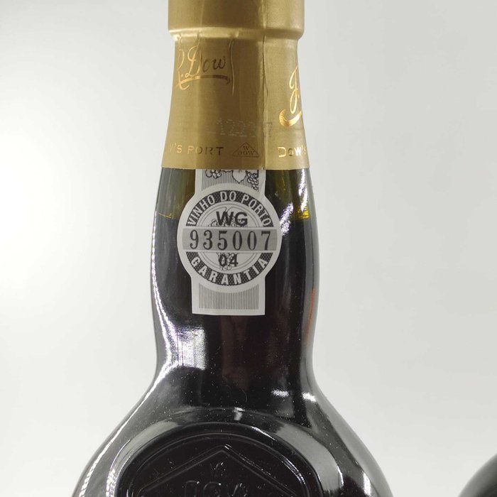 3 Porto Wine Bottles: Dow´s Port 20 Years + Porto 20 Years + Taylors´s 20 Years - Colheita Port -  Douro  - 3 Flaske (0,75L)