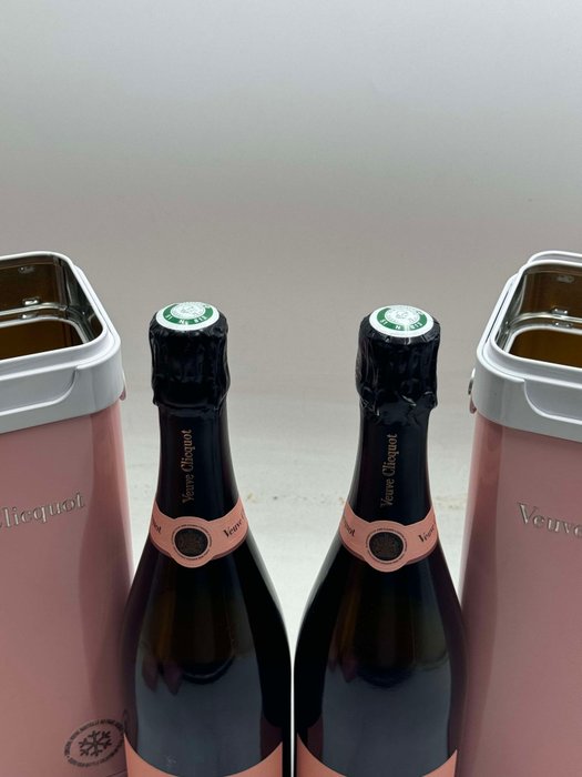 Veuve Clicquot, Edition Glacière Rosé - Champagne Rosé - 2 Flasker (0,75 L)