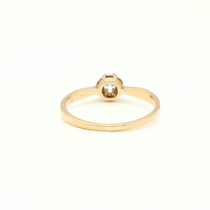 Ingen mindstepris - Ring - 14 karat Gulguld -  0.14ct. tw. Diamant (Natur)