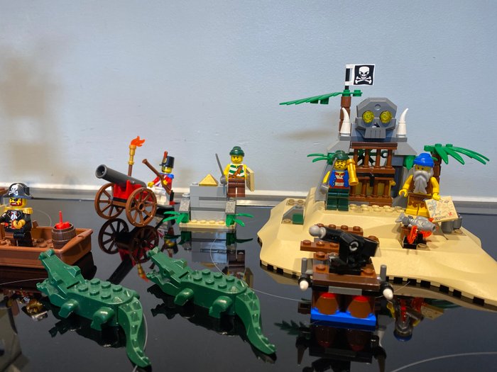 Lego - Pirates - 6242 - 6241 - 6239