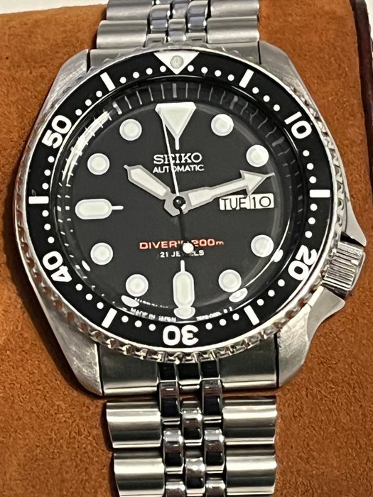 Seiko - SKX - Ingen mindstepris - Mænd - 2000-2010