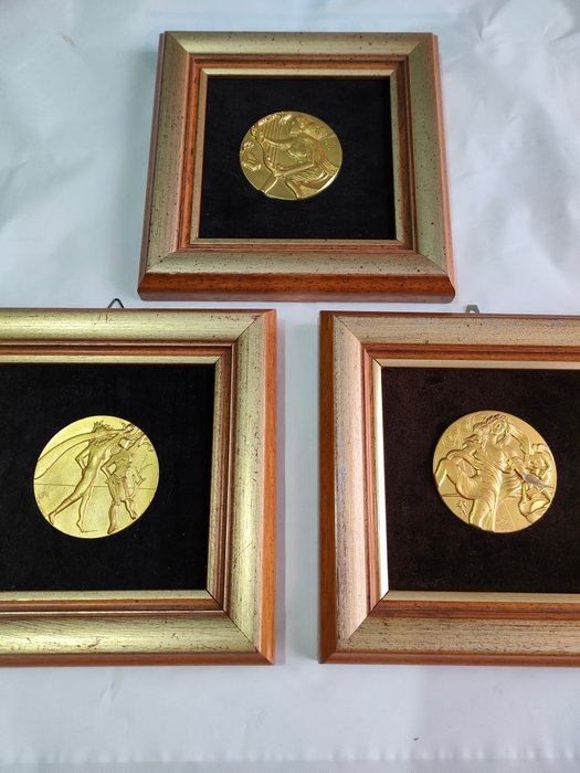 Italien. Salvador Dalí (1904-1989). A Collection of 3x Exclusive Medals by Salvador Dali