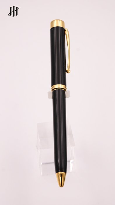 Montegrappa - Executive Black  Gold (ISZXTBBY) - Kuglepen