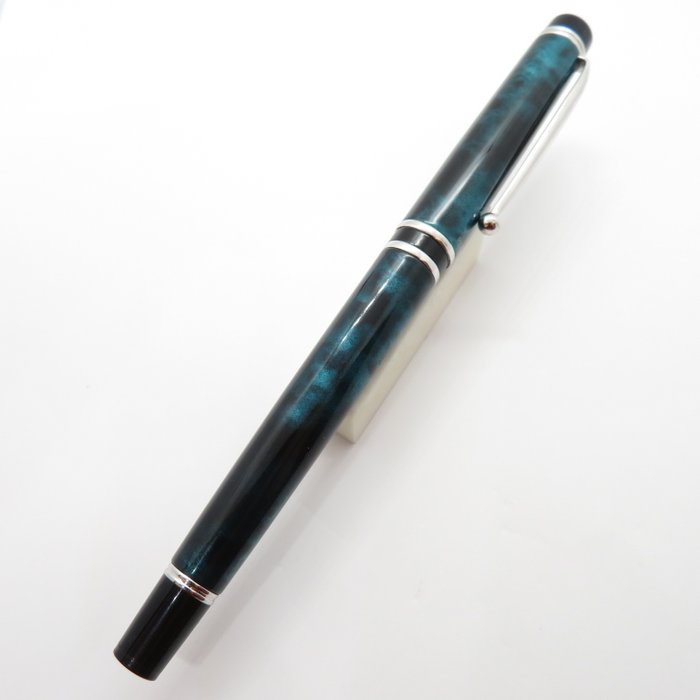 Pilot - Grance (green and black marble) - 14K gold nib (FM) - Fyldepen