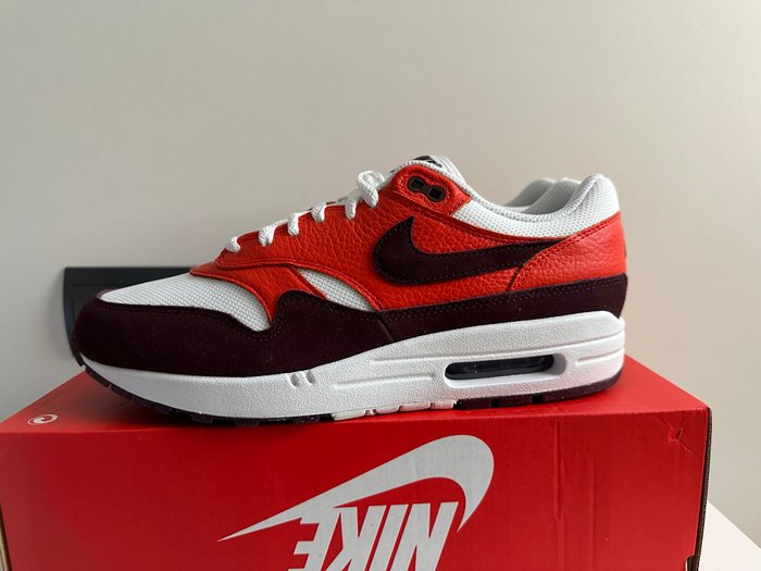 Nike - Sneakers - Størelse: Shoes / EU 44