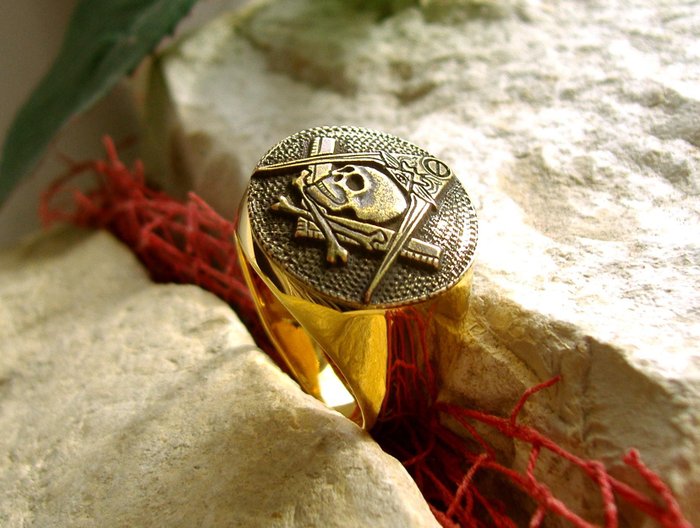 Håndlavet Vintage Masonic Bronze Skull 24kt forgyldt - Ring