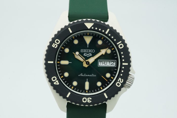 Seiko - Seiko 5 - Ingen mindstepris - SRPG73K1 | 4R36-09M0 | Asia Exclusive - Mænd - 2011-nu