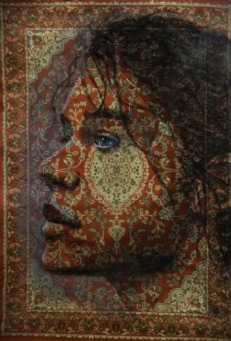 Jacqueline Klein Breteler - Nena portrait painting on a carpet - XXL