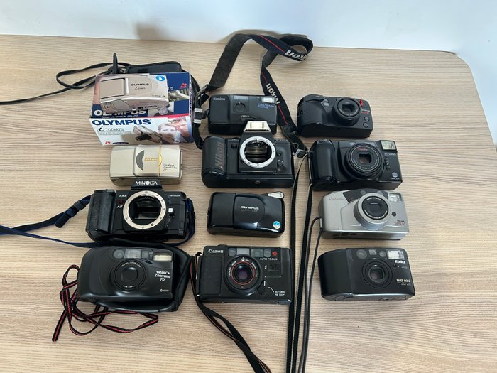 Canon, Konica, Minolta, Nikon, Olympus, Yashica Plusieurs Modèles Analogt kamera