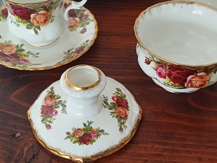 Royal Albert - Kop og underkop (10) - Porcelæn