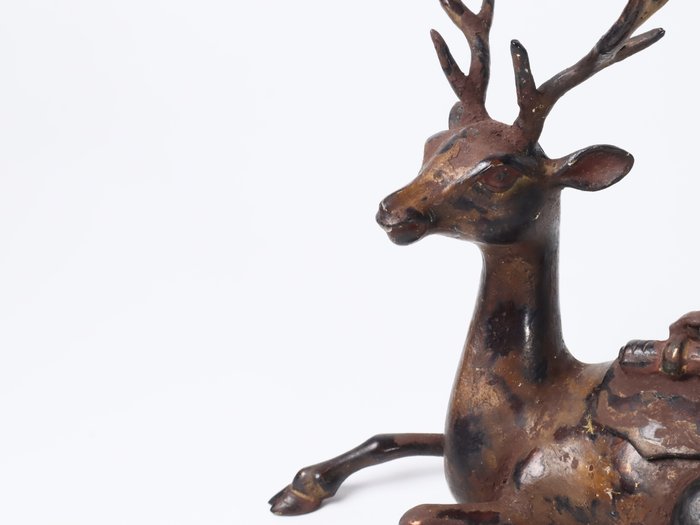 Deer Incense Burner 色絵銅 鹿香炉 with Wooden Box - Statue Kobber - Japan