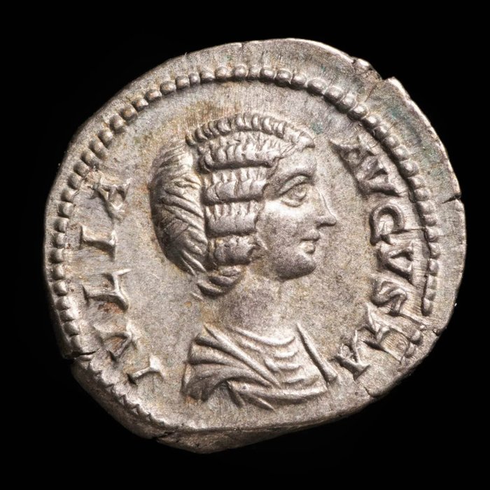 Romarriket Julia Domna (Augusta AD 193-217) Denarius PIETAS PVBLICA  (Ingen mindstepris)