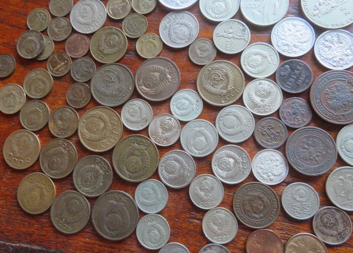 Rusland, Sovjetunionen (USSR) A Collection of 90x Soviet and Russian Coins, all different, Includes Silver 1855-2015  (Ingen mindstepris)