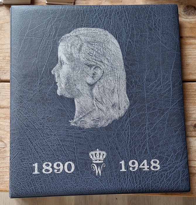 Holland Lot van 2 x Wilhelmina muntenalbums 1890-1948 deel I en II in bijna nieuwstaat  (Ingen mindstepris)