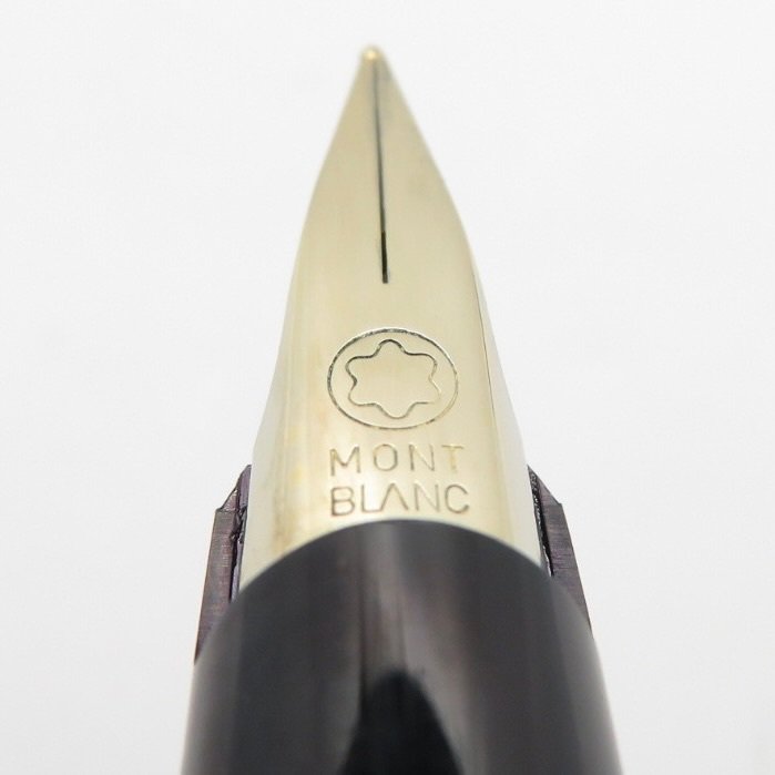 Montblanc - 310 (black) -Gold plated alloy nib (F) - Fyldepen