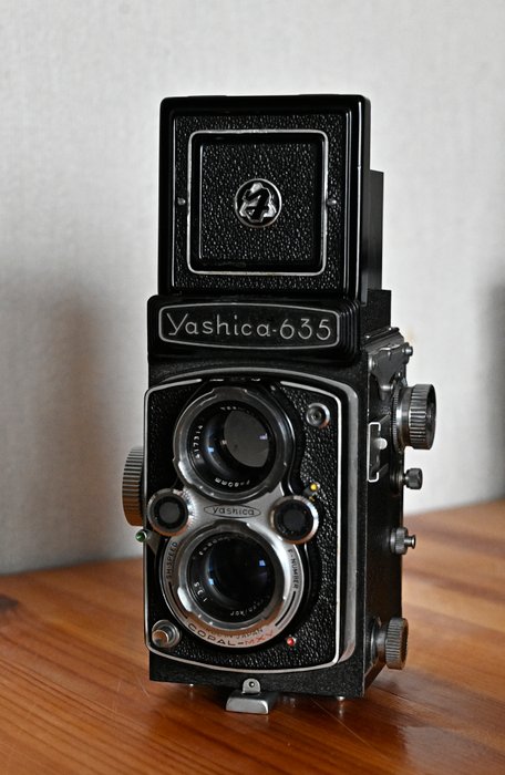 Yashica 635 - 6x6 en 35mm format | 120/mellemformat kamera