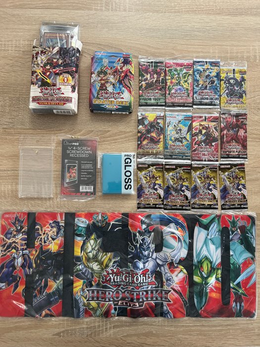 Konami - 18 Booster pack