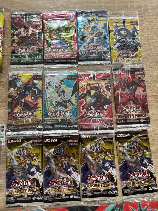 Konami - 18 Booster pack