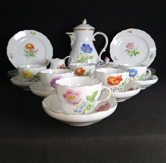 Meissen - Kaffeservice (21) - Servizio da caffè per 6 persone a " Blume 2 " dipinta a mano - Porcelæn