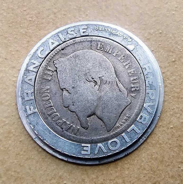 Frankrig Boîte à secret réalisée à partir d'une 5 Francs "Lavrillier" 1945  (Ingen mindstepris)