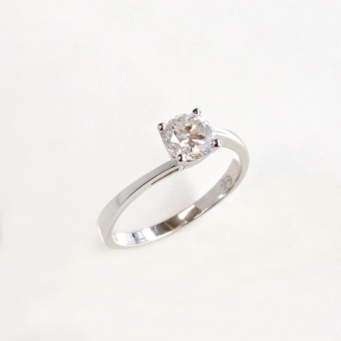 Ring - 18 kraat Hvidguld -  0.78ct. tw. Diamant (Natur)