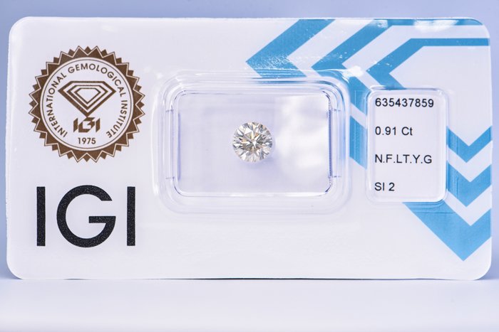 Ingen mindstepris - 1 pcs Diamant  (Naturfarvet)  - 0.91 ct - Rund - Fancy light Gul Grå - SI2 - International Gemological Institute (IGI)