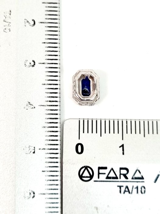 Øreringe - 18 kraat Hvidguld Safir - Diamant