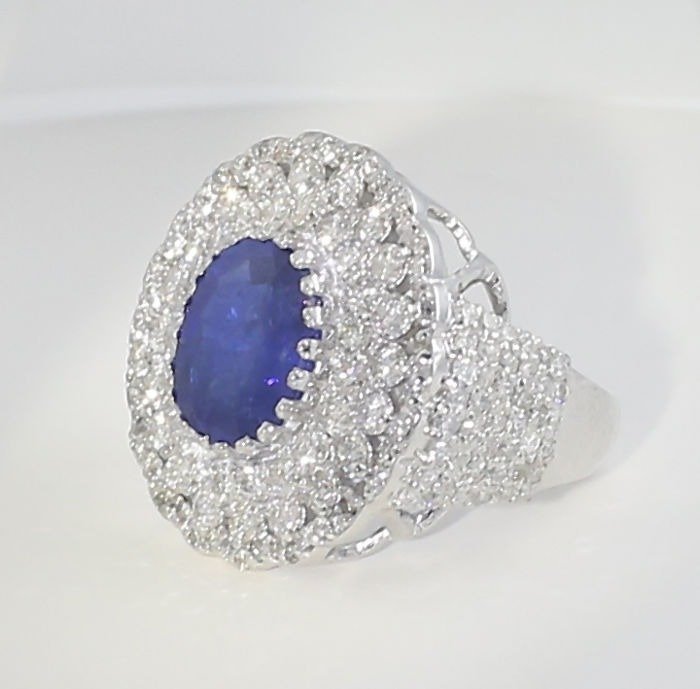 Statement-ring - 14 karat Hvidguld -  9.25ct. tw. Safir - Diamant - Blå Safir Diamon Ring