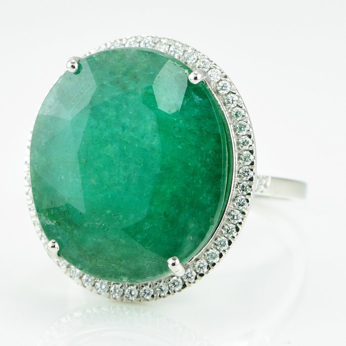 Ring Platin -  1942ct tw Smaragd - Diamant - Eksklusiv Emerald Ring