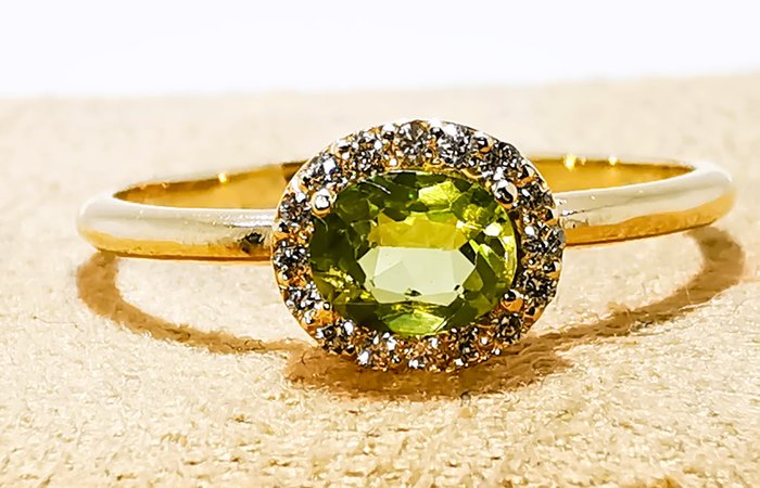 Ingen mindstepris - Ring - 14 karat Gulguld Peridot