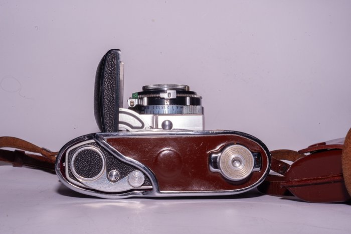 Kodak Retina IIc CLAd with Kodalux light meter and close-up set | Analogt kamera