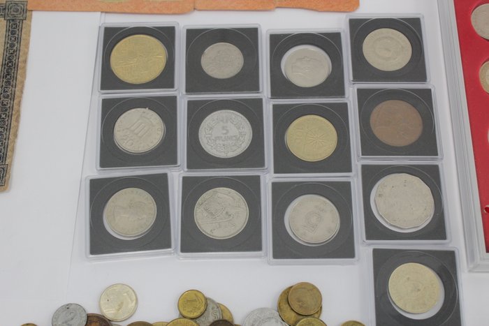 Verden. Great lot of collectibles! More than 600 coins of the world.  (Ingen mindstepris)