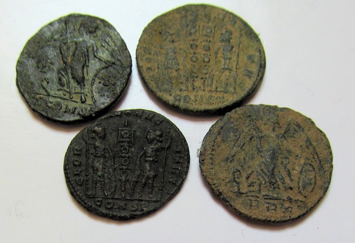 Romarriket Constantinian Dynasty Follis Group of 4x folles: different types and Emperors