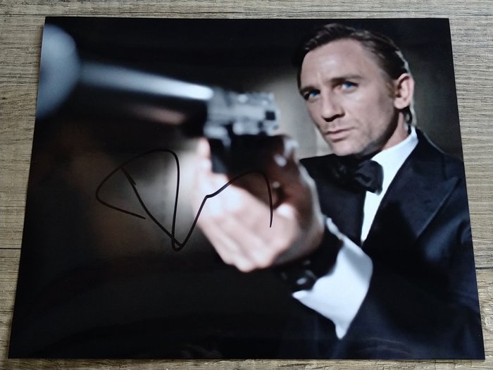 James Bond 007: Casino Royale - Daniel Craig "007" - Autograph, Photo with COA